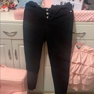 Mile high super skinny black Levi jeans